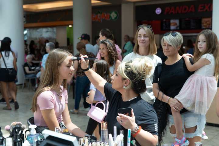 Scottsdale Fashion Square holding pop-up fashion event for back