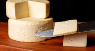 Autoridades sanitarias de EE.UU. ordenan retiro de queso colombiano por riesgo de salmonella