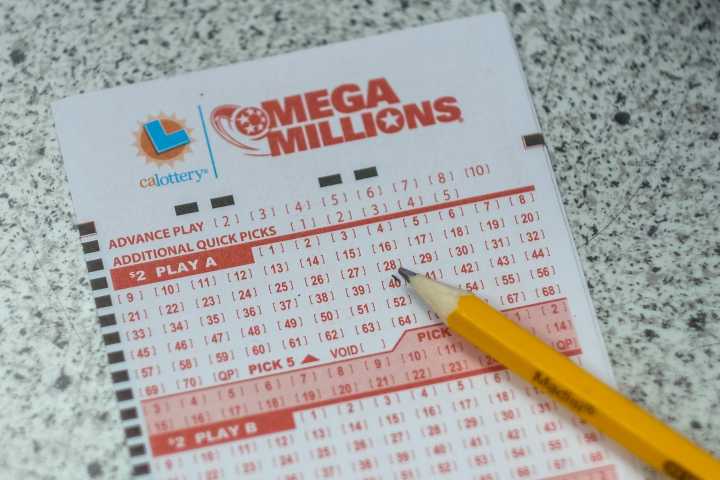 Mega Millions Jackpot Rises to $302M