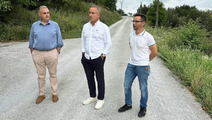 El Gobierno acomete obras de conservación en varios tramos del vial de acceso a los montes de Busampiro