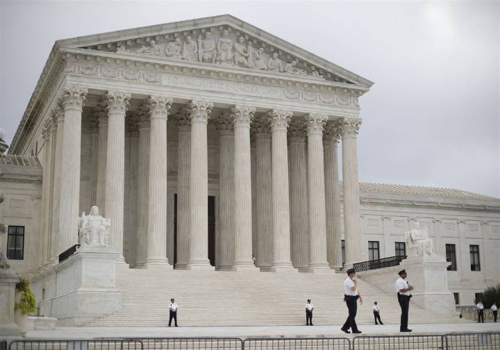 Supreme Court allows enforcement of Mississippi social media age verification law