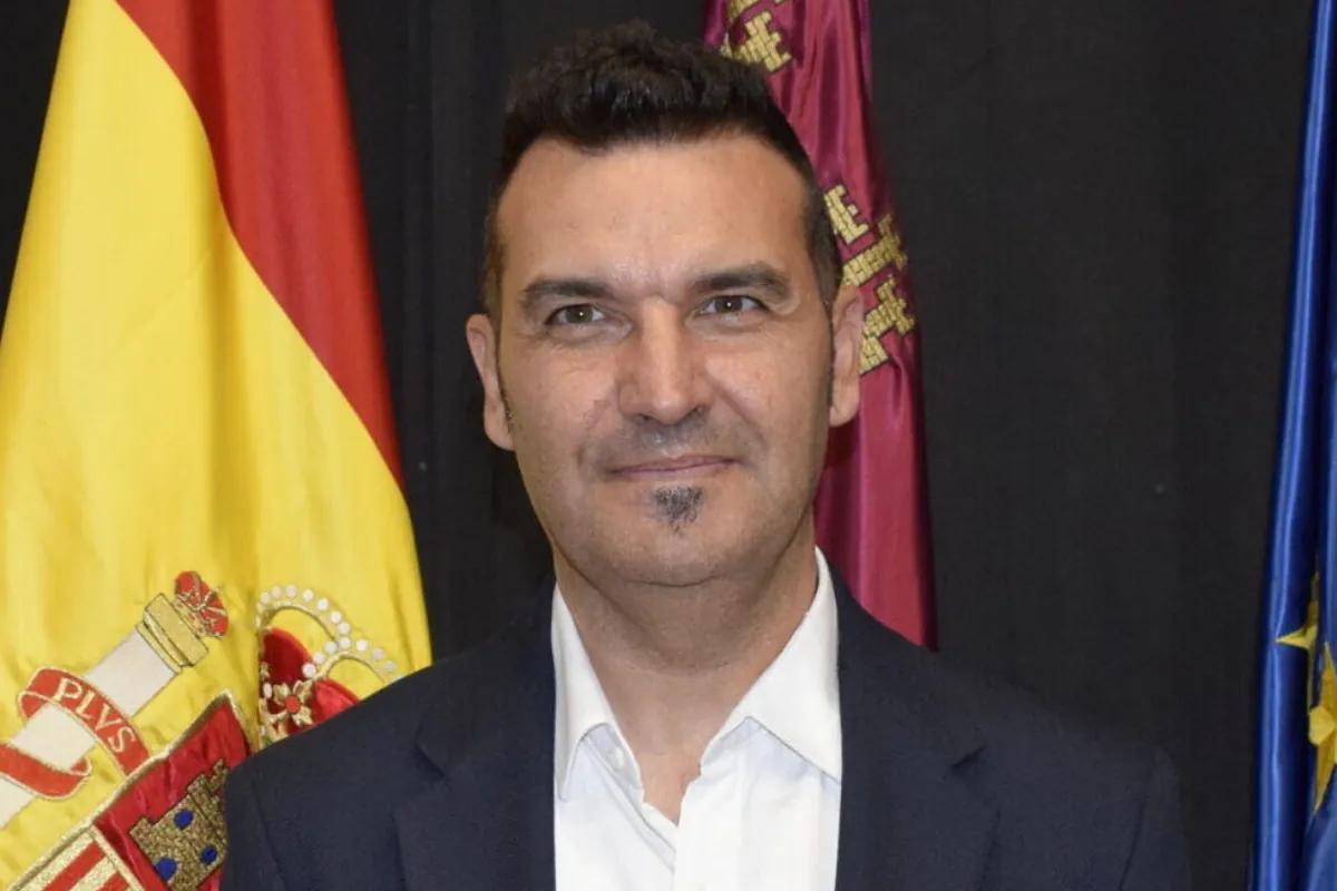 El alcalde del PP de Las Torres (Murcia) desmiente a Vox y niega haber denegado el polideportivo a la comunidad islámica para la celebración de un rezo