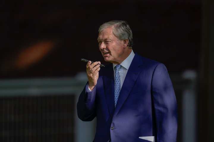 Handshakes all round for Royal winner at York