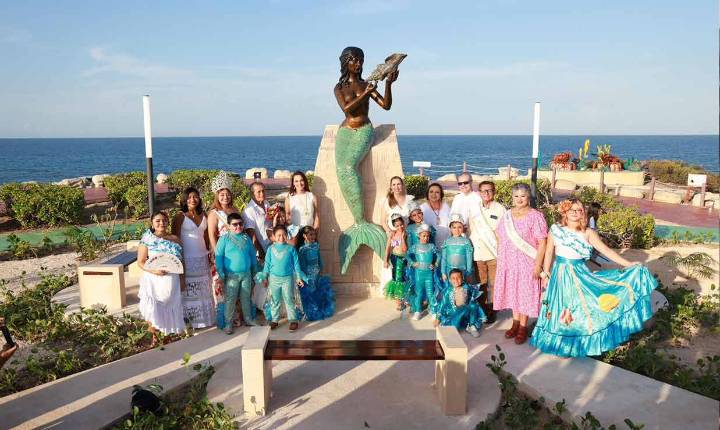 Isla Mujeres rinde homenaje a sus mujeres con la develación de la escultura “Mujer Isleña” en el Malecón Caribe