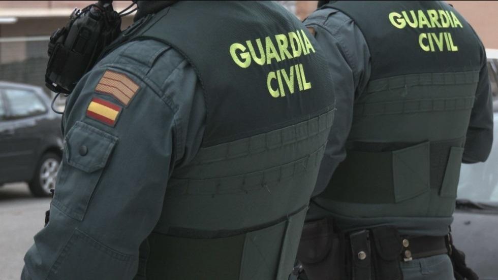 Investigan si incendio de varias viviendas en Pinos Puente tiene relación con homicidio de un joven
