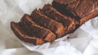 Budín de chocolate y café: extra esponjoso y rico para estas tardes frías que quedan de invierno