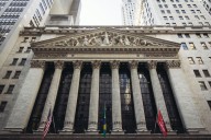 Dow Jones, S&P 500 y Nasdaq tienen un desempeño mixto después de que Trump despidiera a la jefa de estadísticas laborales