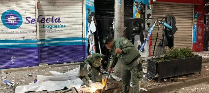 Nuevo atentado en Colombia: Disidencias de las Farc habrían detonado explosivo cerca de la Alcaldía de Florencia, Caquetá 22 de agosto de 2025 | Internacional "Estamos haciendo la recolección de infor