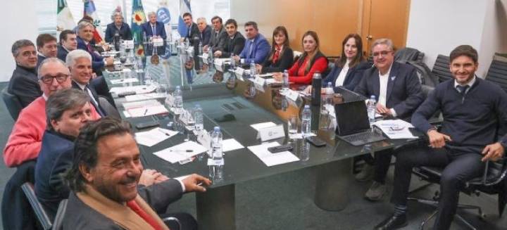 LOS GOBERNADORES PRESIONAN A NACIÓN POR LA DISTRIBUCIÓN DE LOS ATN Y LOS COMBUSTIBLES