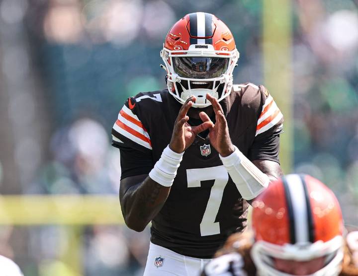 Deadspin | Report: Browns to release QB Tyler Huntley