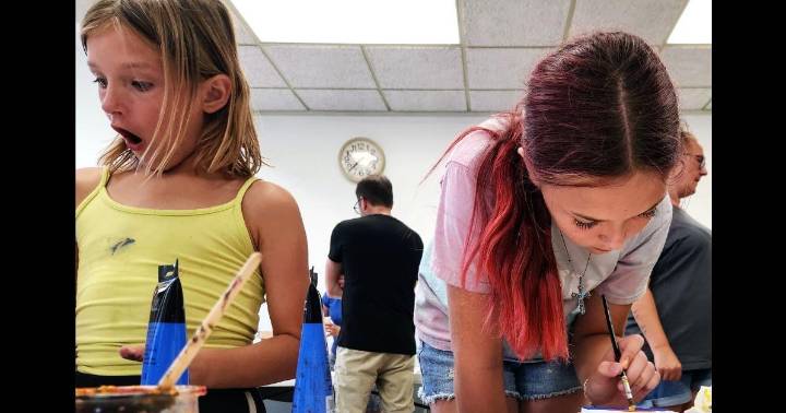 Paint Palooza event with Ken Rush closes out the summer reading program at BFL