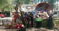 Socavón "se traga" a una señora en Av. Talismán y Eduardo Molina, en la GAM; cayó 3 metros de altura