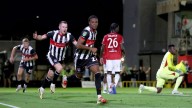 Man United humiliated in penalty shootout loss to 4th-division team Grimsby Town in League Cup