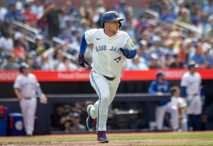 Myles Straw brilla mientras los Azulejos aplastan 14-2 a los Rangers – Chicago Tribune