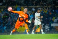 Pumas y Necaxa igualan en lluvioso debut de Keylor Navas en CU