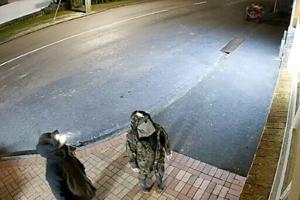 NZ police say CCTV shows father on the run for four years