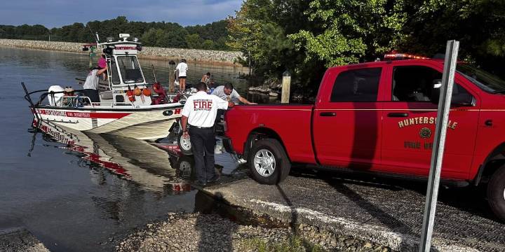Lake Norman jet ski crash leaves 1 hospitalized, officials say