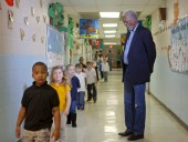 Morgan Freeman: Young dreamers in Mississippi should ‘get a book’