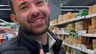 Escrache a un cripto bro: de decir que "comprar en supermercado es de pobre" a comprar galletitas