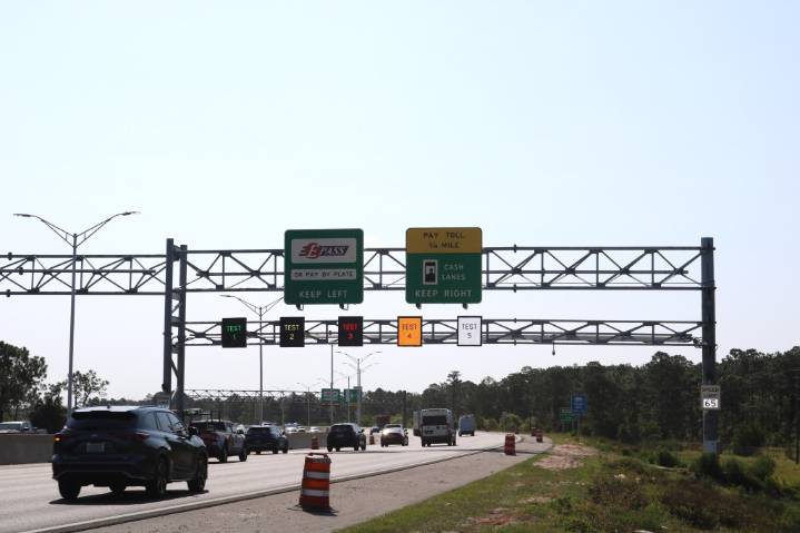 Orlando drivers can now use the shoulders to get out of labor day traffic