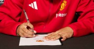 Manchester United planning to sign goalkeeper after trial at Carrington