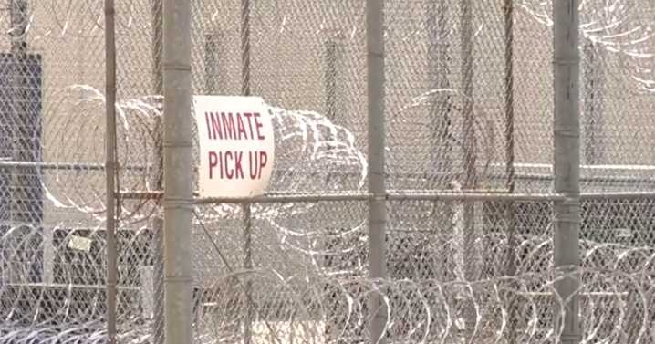 Small Tennessee town divided over new ICE detention facility: "I don't want my neighbors to go to work out there"