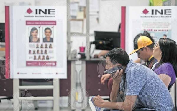 Intensifica INE campaña de credencialización
