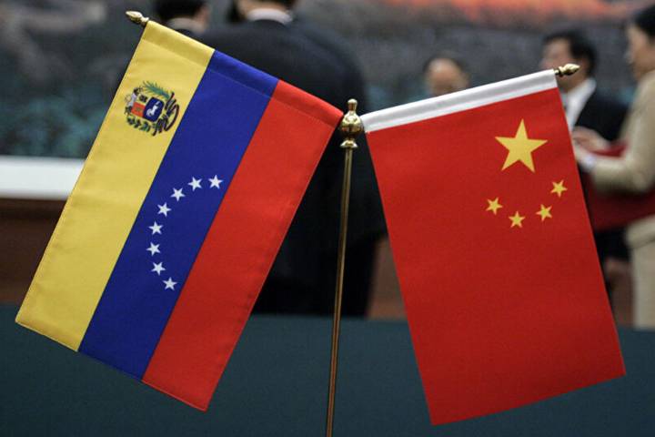 China critica despliegue militar de EEUU en el Caribe e injerencia sobre Venezuela