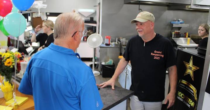 Chuck’s BBQ reopens in Herrin after a fire