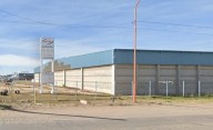 Un camionero resultó herido cuando estalló el neumático que estaba reparando