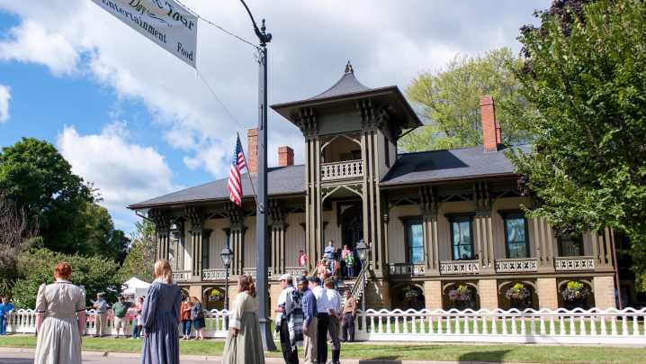 Art, antiques and architecture: Marshall’s home tour has it all