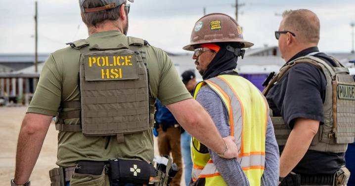 El uso del español entra en batalla legal en EE.UU: La polémica petición del DHS a la Corte Suprema