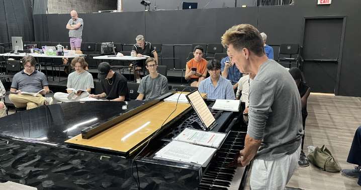 Lyric Stage and Turtle Creek Chorale collaborate on classic musical ‘Guys & Dolls’