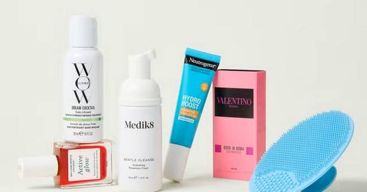 Beauty box worth £60 with Medik8 and Color Wow that shoppers 'love' now £15