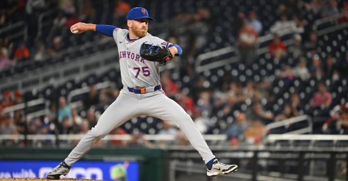Mets place Reed Garrett on IL, call up José Castillo
