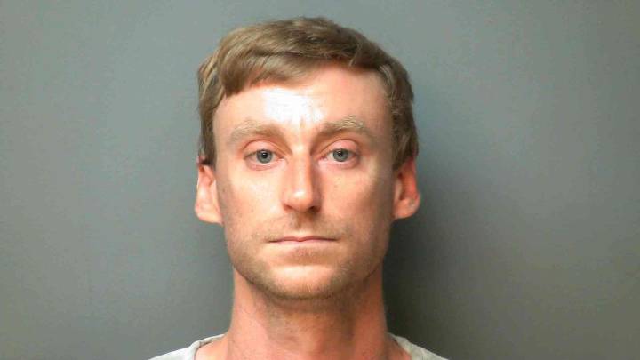 Man charged with heroin possession after wreck in Franklin