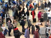 Tu rostro es tu pasaporte: qué se sabe de la nueva apuesta de la TSA para agilizar los vuelos en EEUU