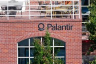 Acciones de Palantir alcanzan récord por auge en su negocio de inteligencia artificial