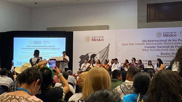 Comunidades originarias, motor de lucha en México: Hugo Aguilar