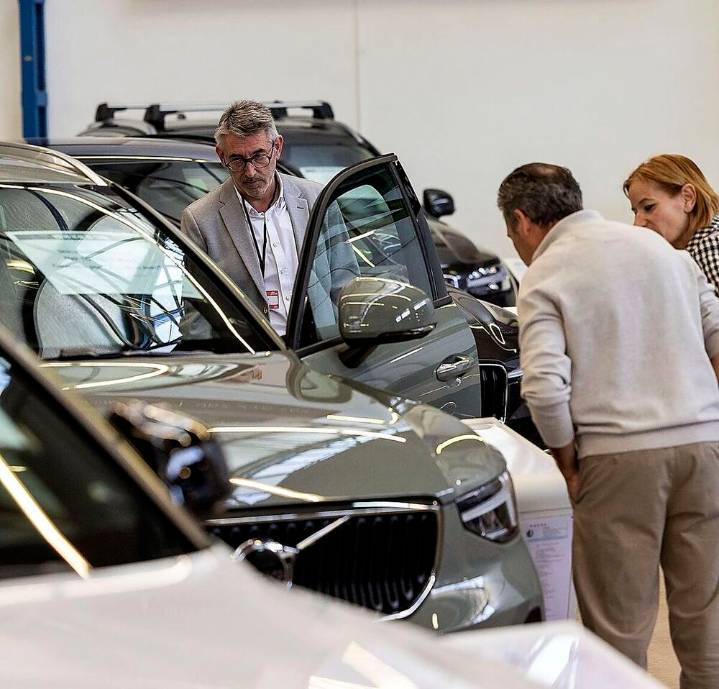 Las ventas de vehículos de ocasión crecen en un año un 3,8%