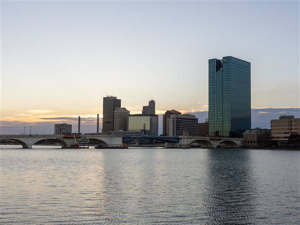 5 local manufacturers chosen for economic growth pilot program