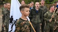 Niños rusos de tan solo 8 años reciben entrenamiento militar: ¡Lanzamos granadas de mano!