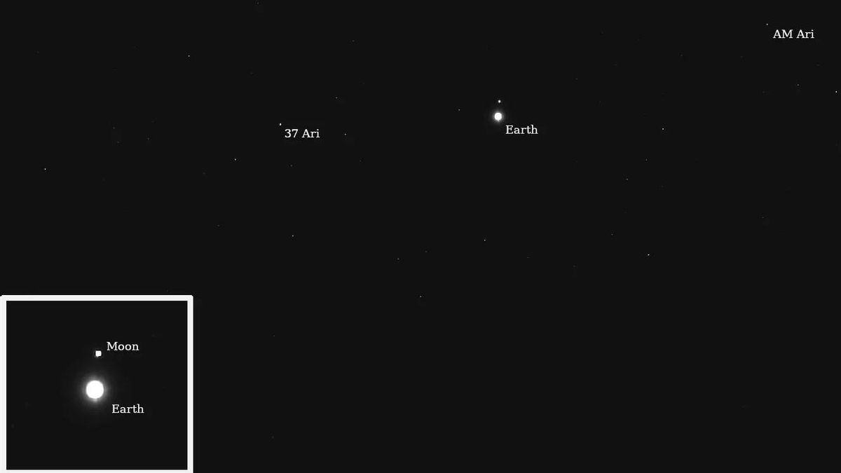 Primeras imágenes de la Tierra y la Luna a 290 millones de kilómetros de distancia