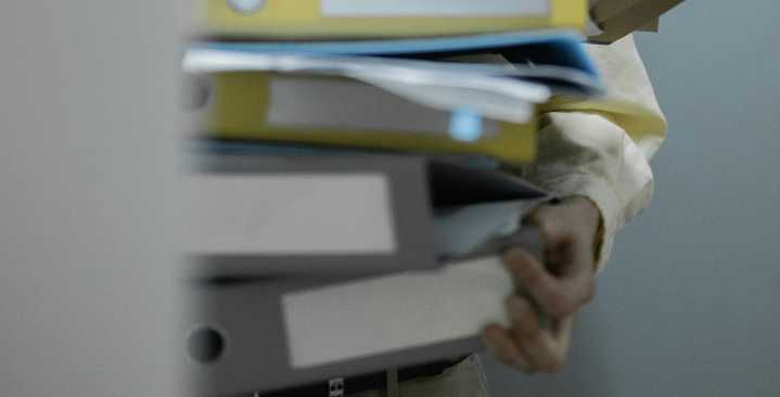 Permisología y Cultura Woke: Dos caras de una misma traba