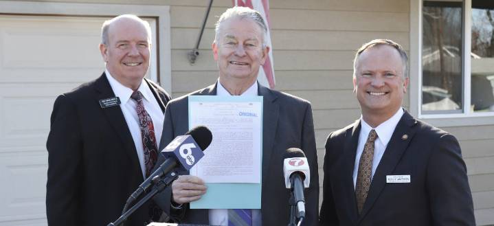 Governor’s midyear spending cuts could avert $79.9 million deficit
