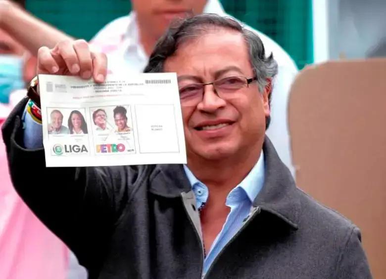 Atención: CNE concluyó que campaña Petro violó topes por 3.500 millones y pide sanción a Ricardo Roa