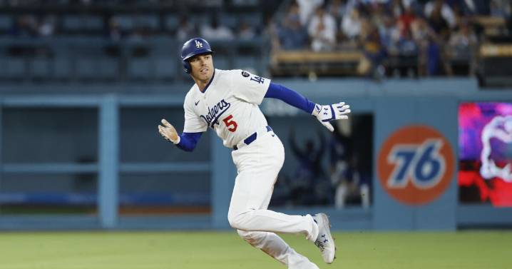 Commentary: The National League has one .300 hitter. What's up with that?