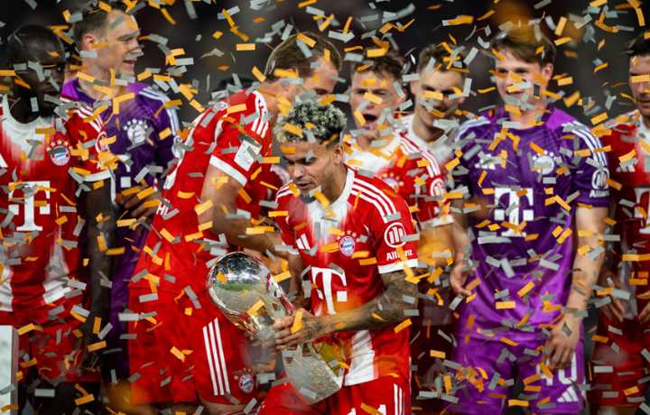 Bayern de Múnich gana 2-1 al Stuttgart con gol de 'Lucho' Díaz