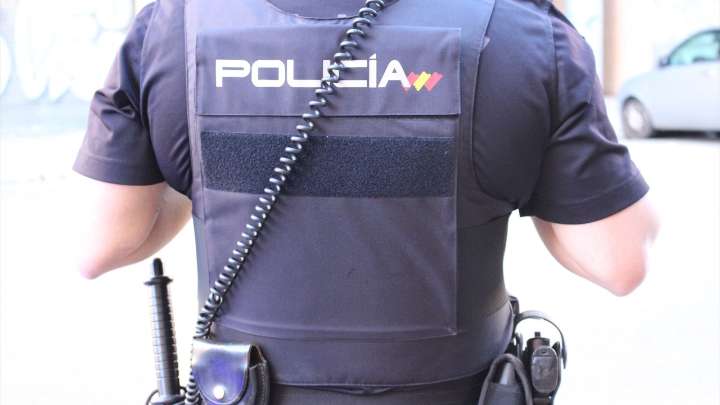 'Simpa' de 18.000 euros en Ibiza: la Policía detiene al sospechoso antes de llegar a París