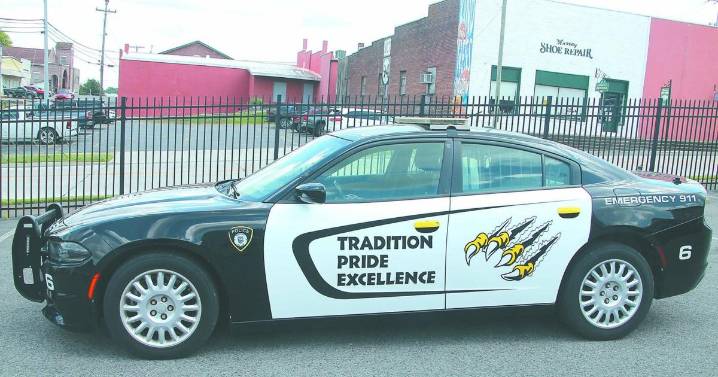 Murray SROs start school year with student